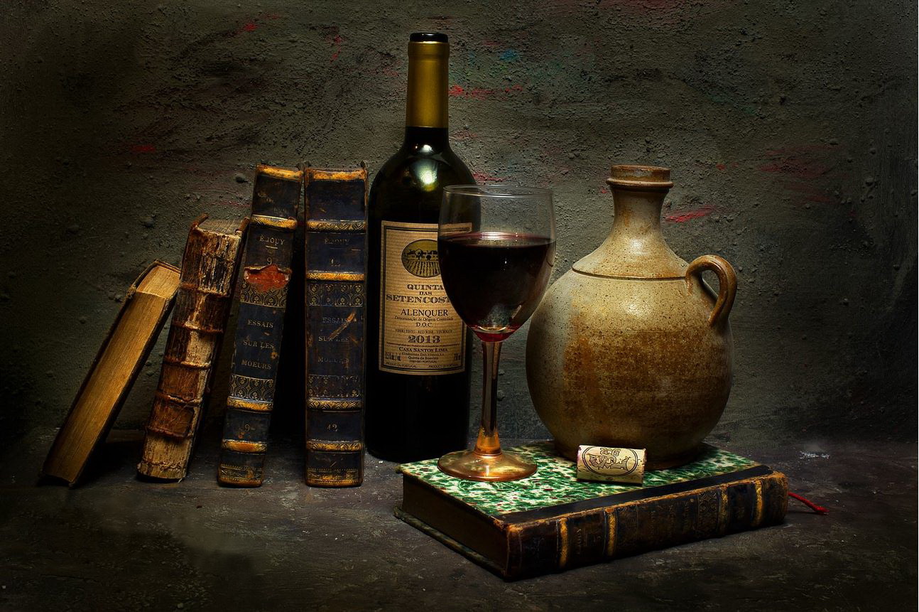 1294x861, 331 Kb / кувшин, бокал, вино, книга