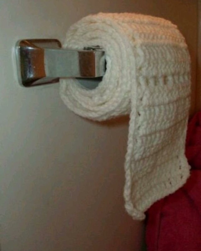 640x800, 61 Kb / туалетная бумага, вязаная