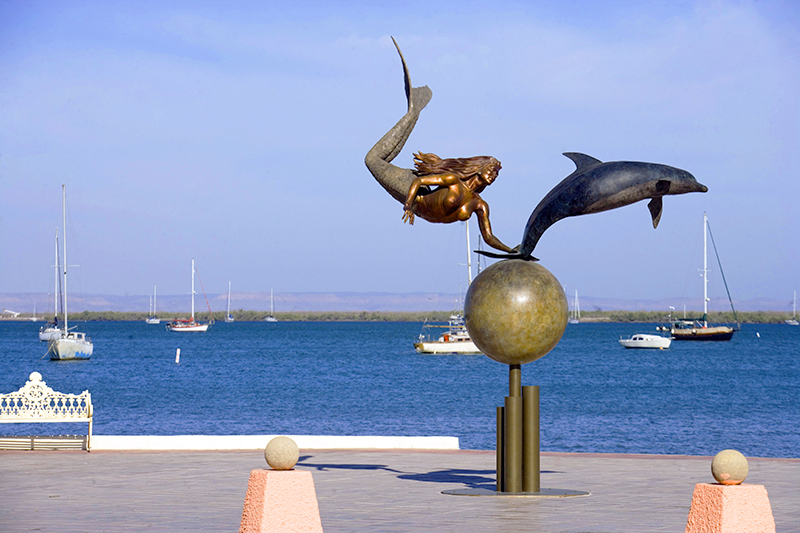 800x533, 365 Kb / русалка, дельфин, статуя, море