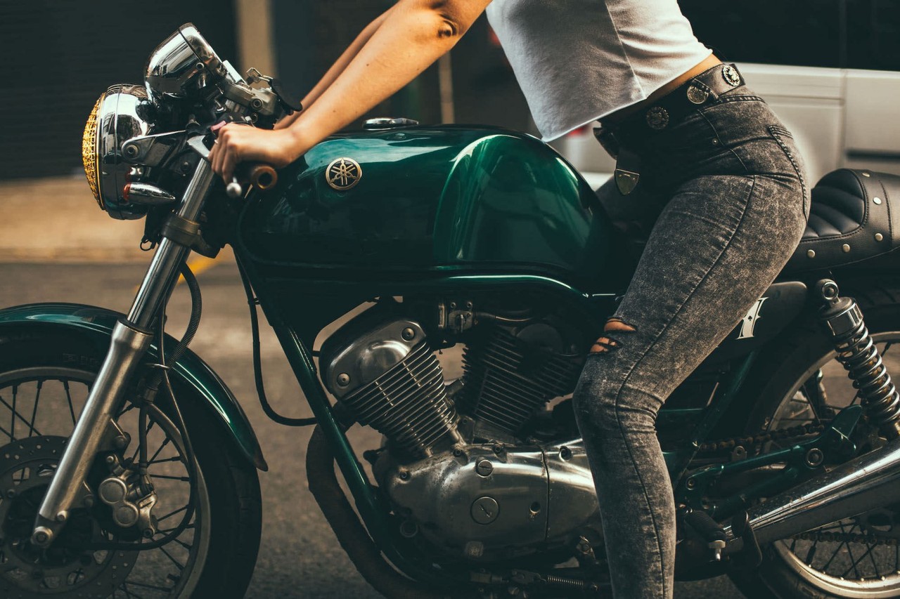 1280x853, 240 Kb / девушка, мотоцикл, ямаха