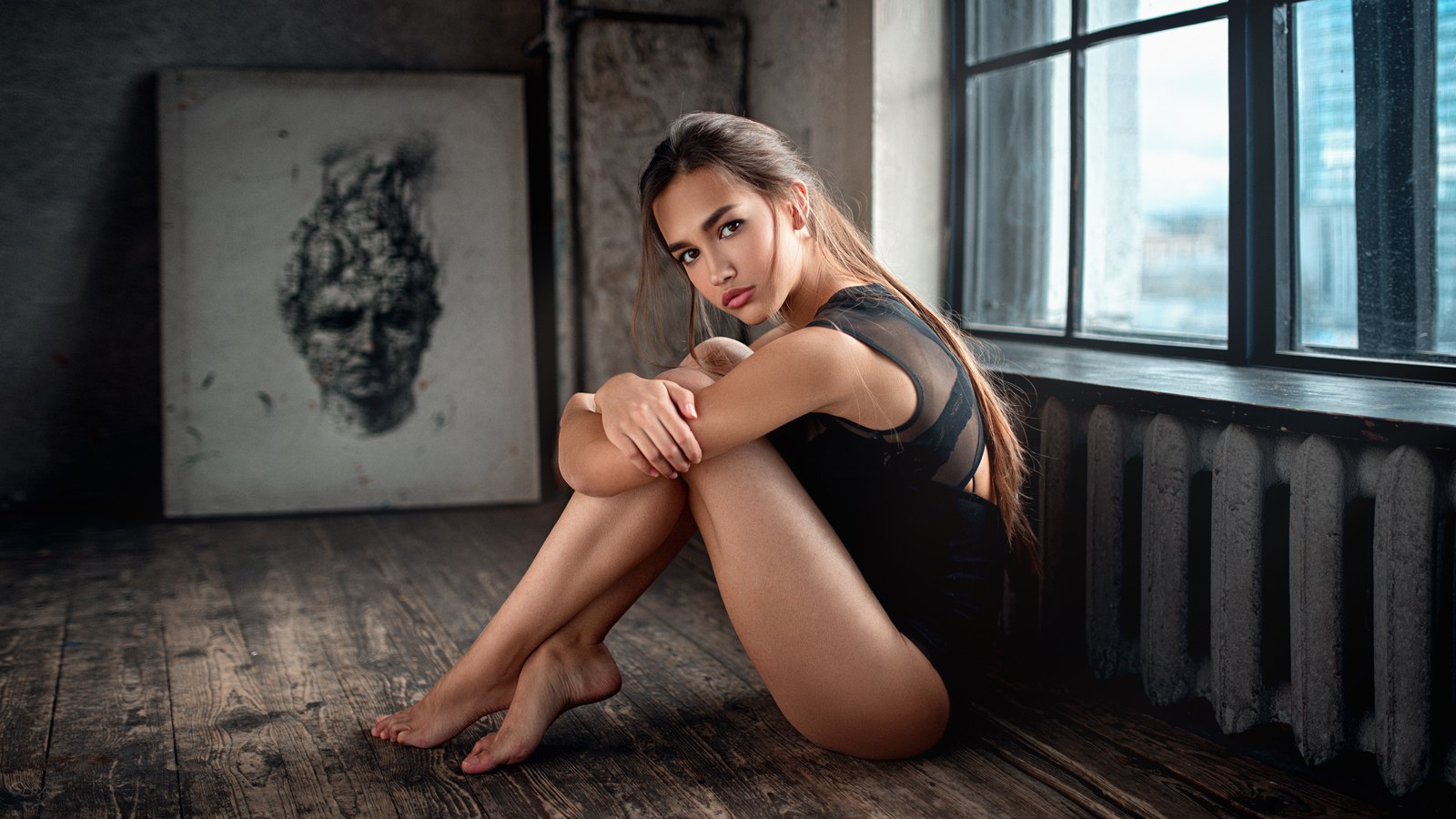 1600x900, 234 Kb / окно, батарея, пол, картина