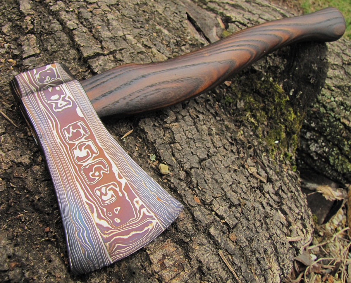 1200x968, 583 Kb / топор, дерево, сталь