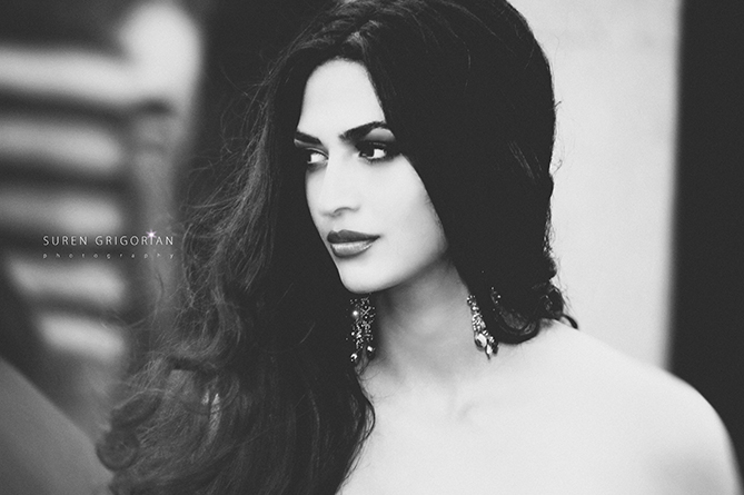 669x445, 172 Kb / женщина, брюнетка, Лилит Мартиросян