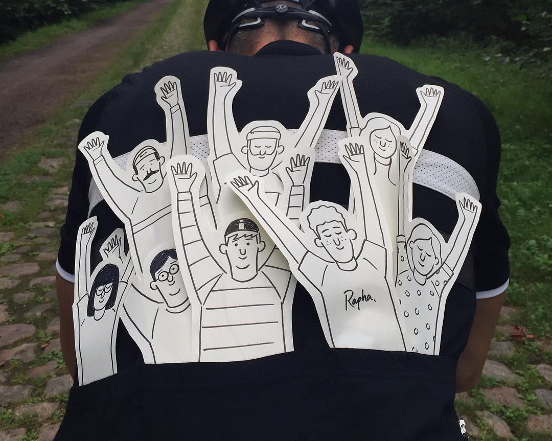 1080x863, 118 Kb / велосипедист, шлем, зрители, болельщики