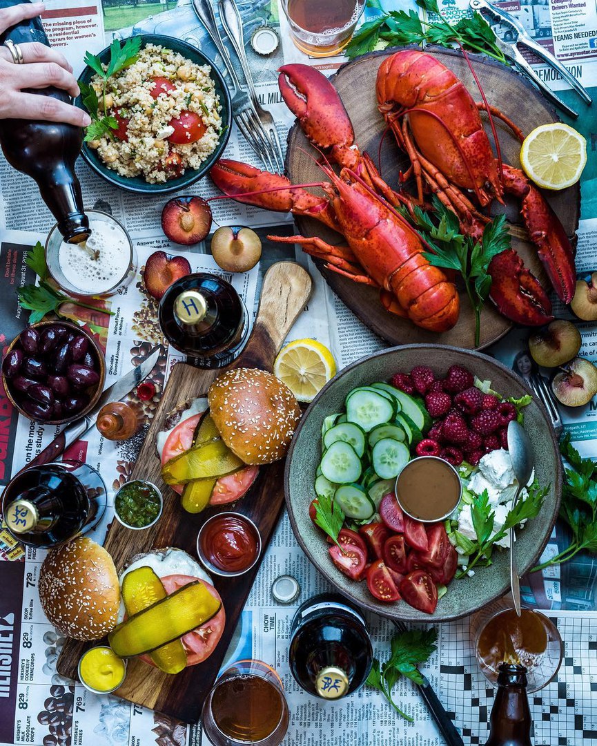 865x1080, 368 Kb / натюрморт, пиво, лобстеры, овощи