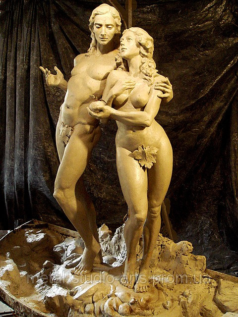 480x640, 128 Kb / мужчина, женщина, Адам, Ева, в обнимку, беседуют, листики