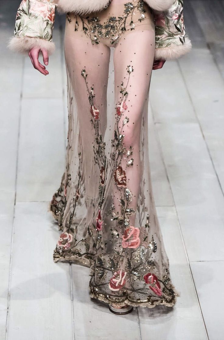 736x1117, 105 Kb / юбка, платье, вышивка, тюль, цветы, прозрачное