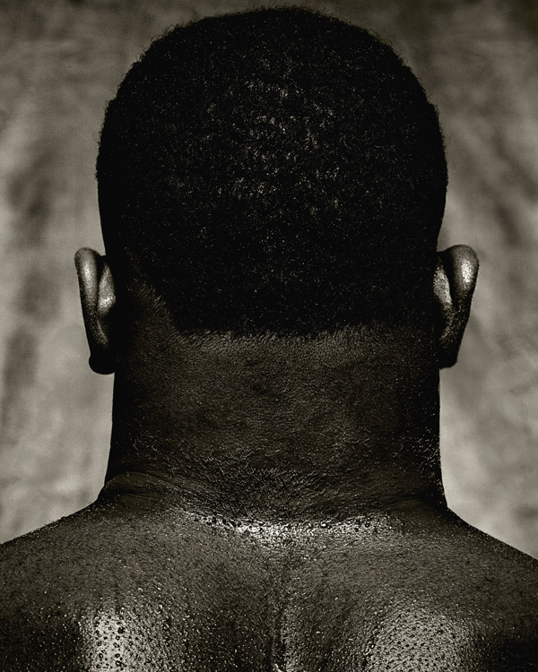 600x750, 172 Kb / негр, потный, затылок