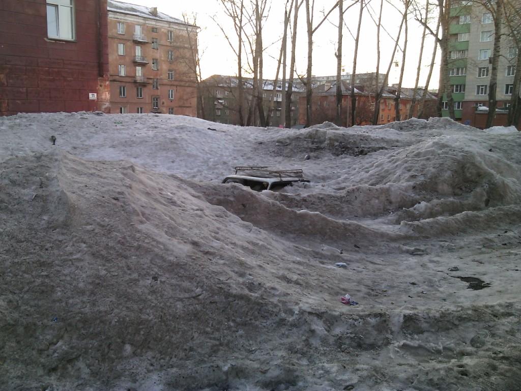 1024x768, 132 Kb / снег, грязь, машина, ебеня