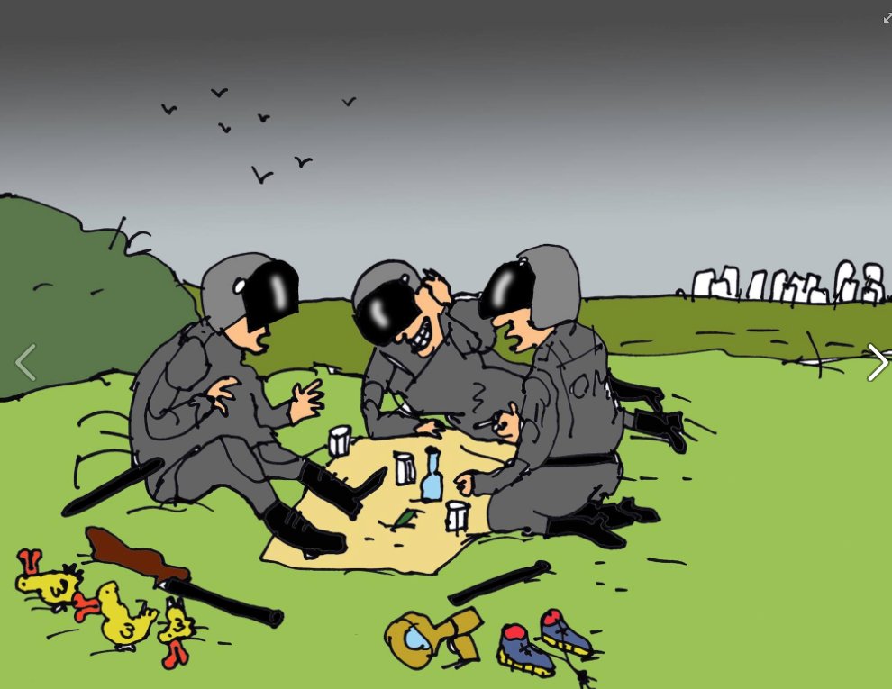 990x765, 83 Kb / на охоте, омон, кроссовки, громкоговоритель, уточки, политота