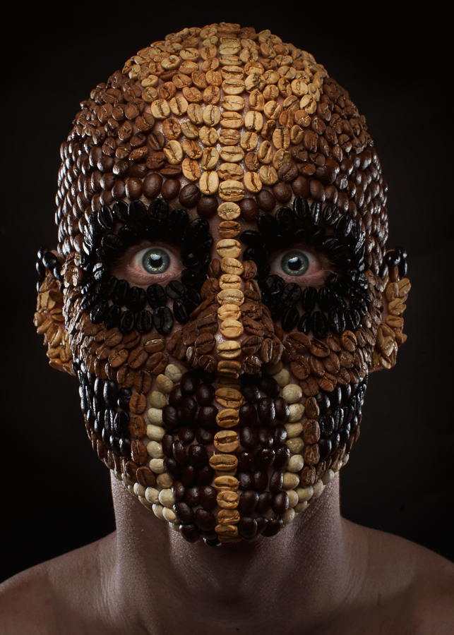 643x900, 512 Kb / лицо, кофейные зёрна, узор