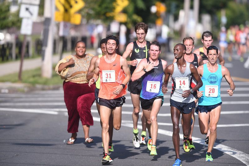 800x532, 85 Kb / марафонцы