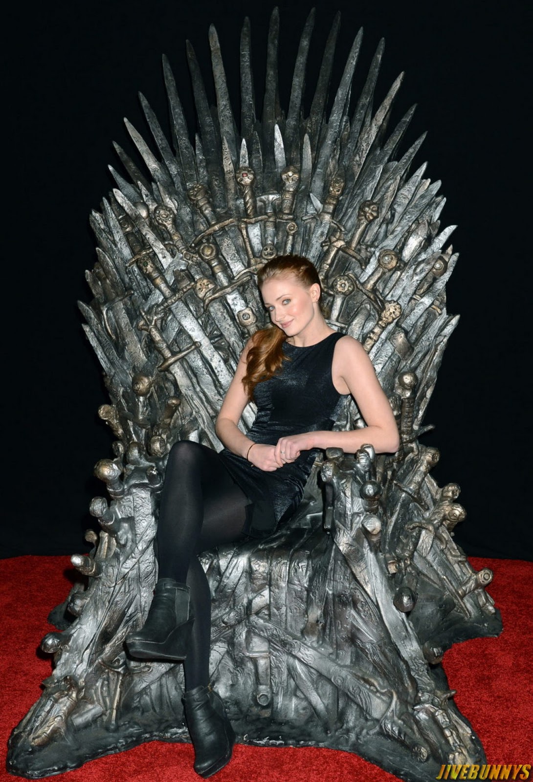 1090x1600, 371 Kb / Sophie Turner, железный трон, игра престолов 1090x1600, 371 Kb / Sophie Turner, железный трон, игра престолов