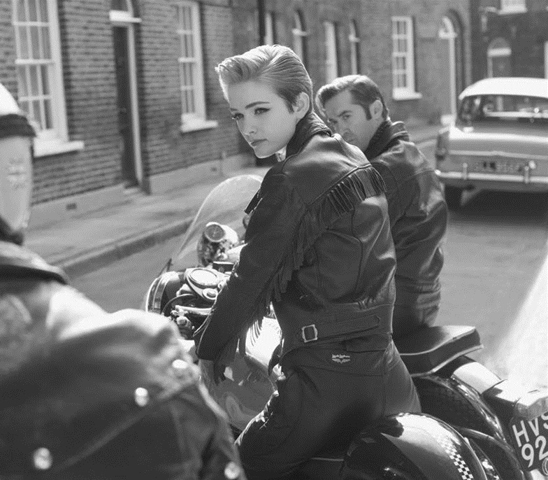 784x686, 228 Kb / байкерша, мотоциклы, ретро, ч/б