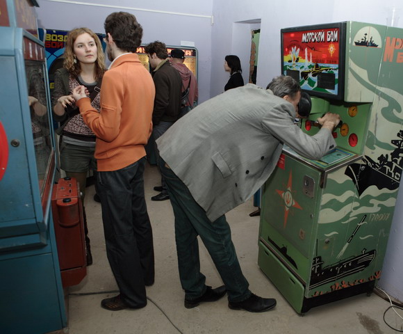 580x480, 90 Kb / музей, игровые автоматы