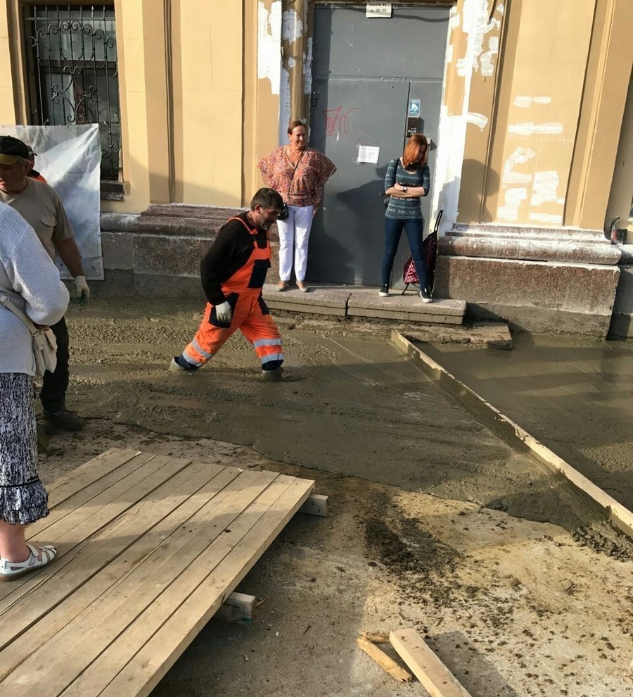 900x990, 263 Kb / цемент, джумшут, рабочий, поддон