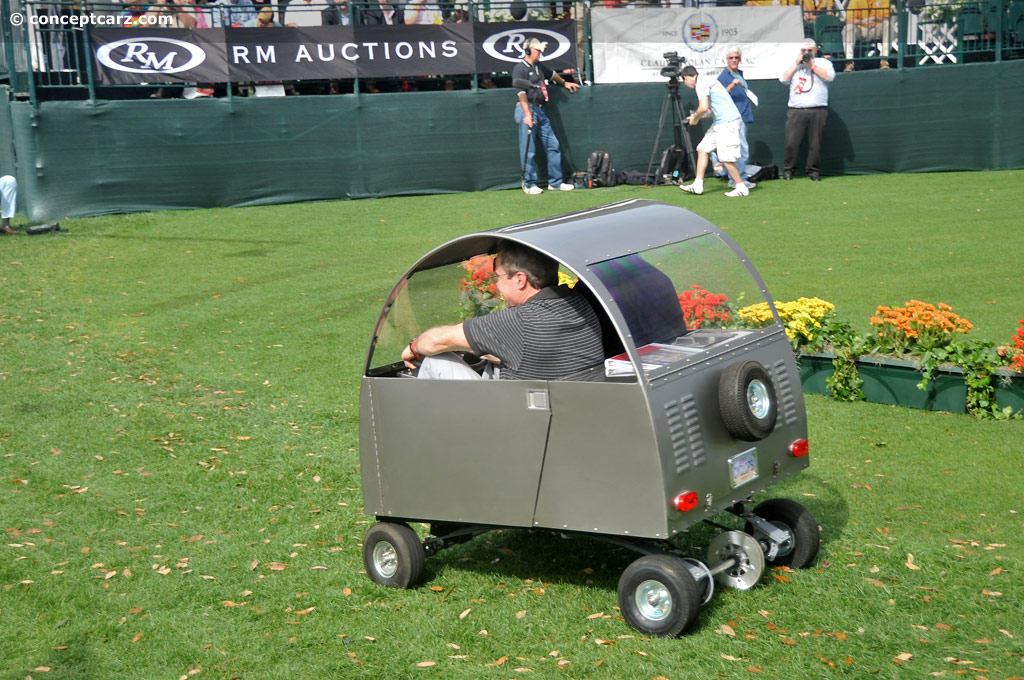 1024x680, 217 Kb / автомобиль, мужчина, цветы, трава, люди