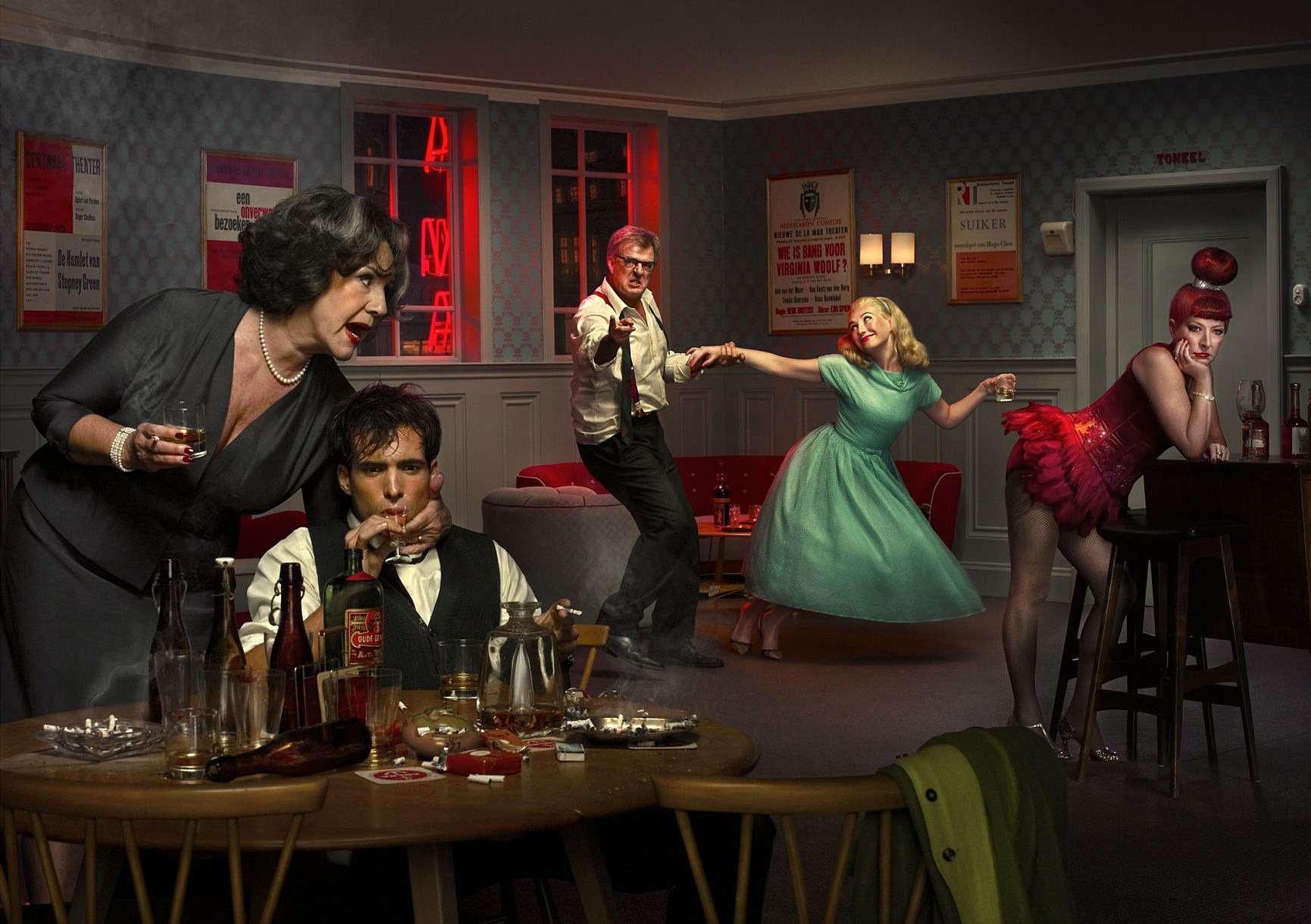 1730x1220, 395 Kb / бар, выпивка, танцы, проститутка, столы, бутылки