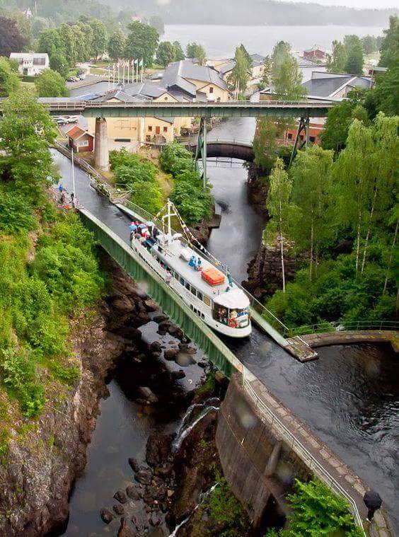 564x759, 97 Kb / канал, швеция, теплоход