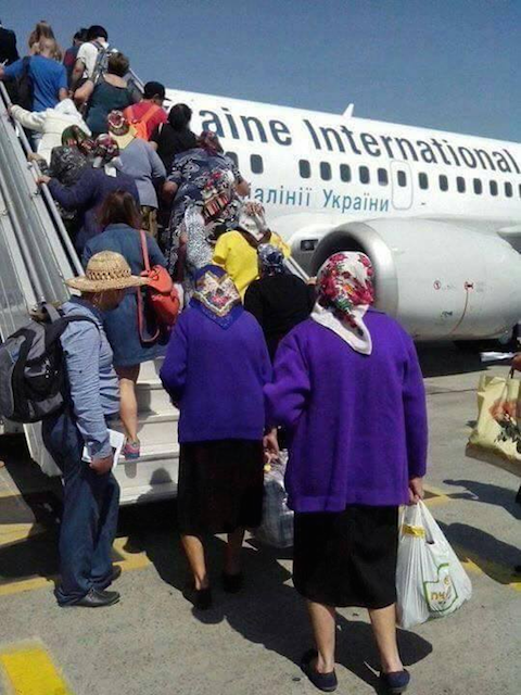 480x640, 591 Kb / самолет, пассажиры