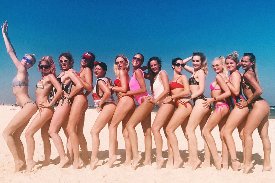 900x600, 490 Kb / девушки, пляж, мексика, очки, 13