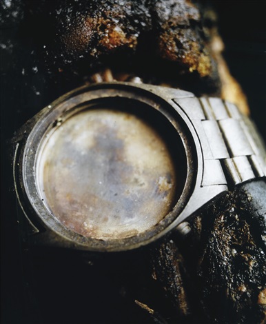 386x470, 58 Kb / часы, рука, труп