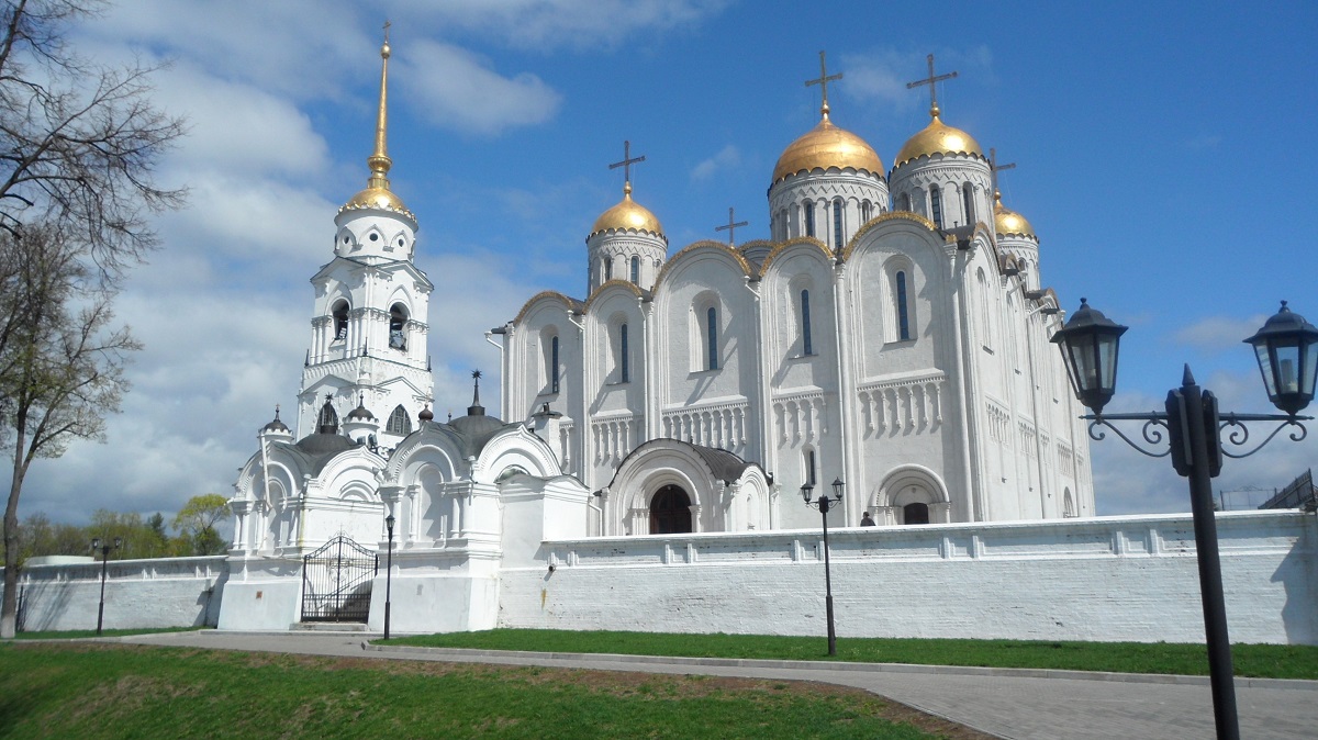 1200x674, 366 Kb / храм, ворота, фонарь