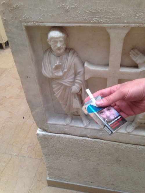 500x666, 58 Kb / сигареты, пачка, отказ, скульптура, барельеф