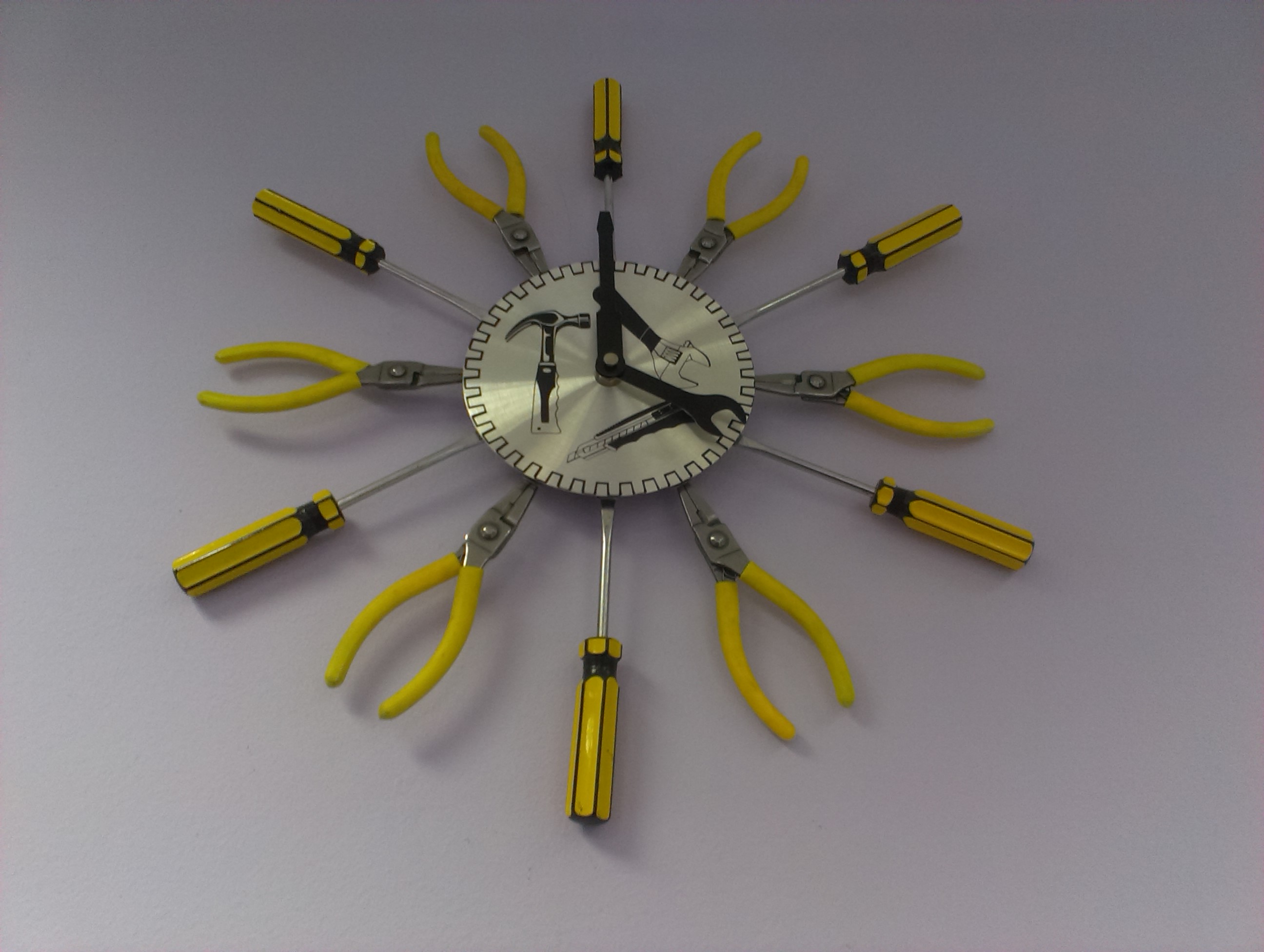 2592x1952, 509 Kb / Часы, инструмент