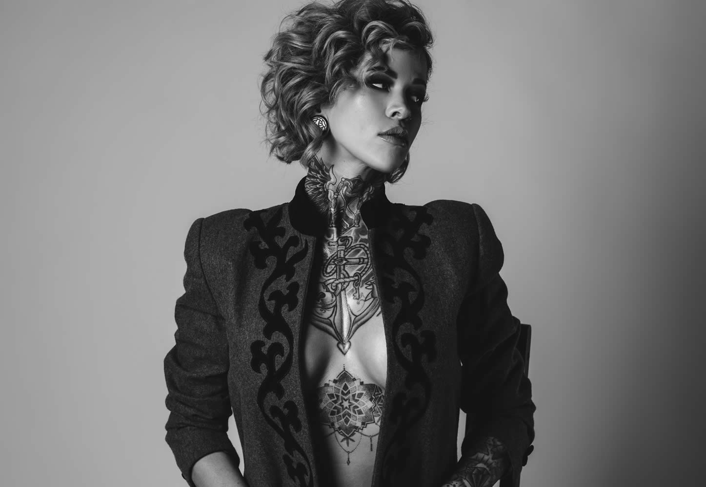 1447x1000, 73 Kb / ч/б, тату