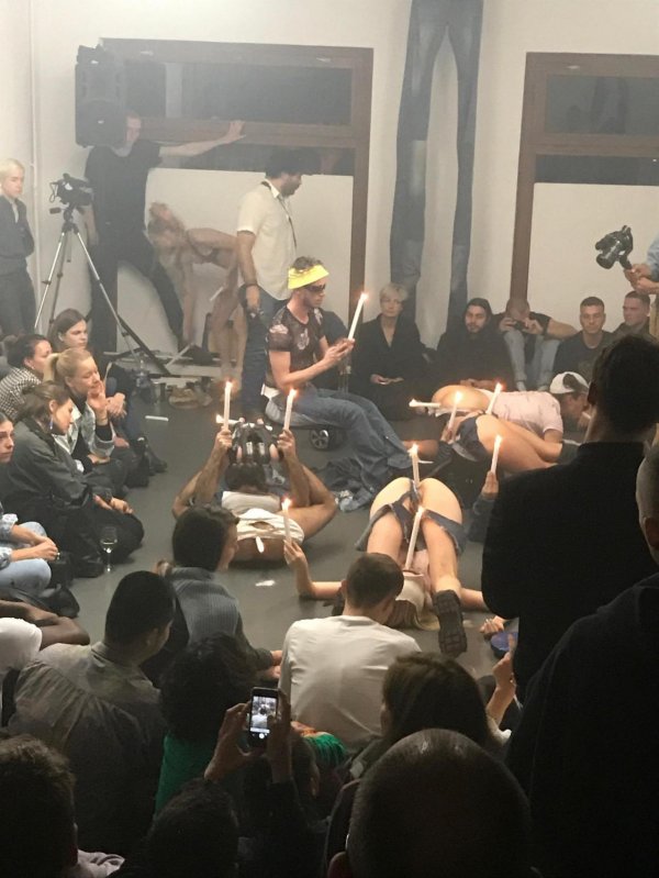 600x799, 73 Kb / студия, свечи, подсвечники, конкурсы интересные