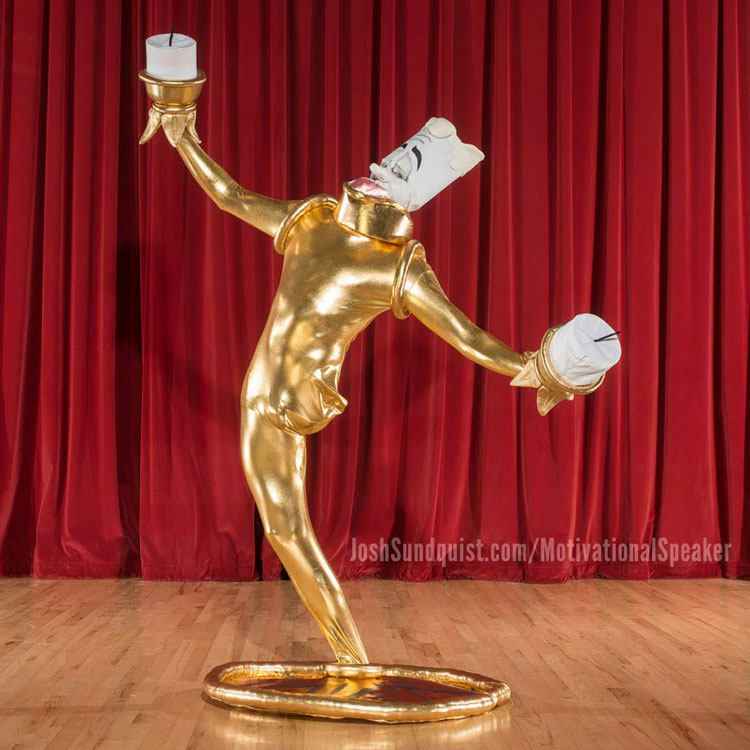 750x750, 110 Kb / подсвечник, костюм, параолимпиец, хэллоуин