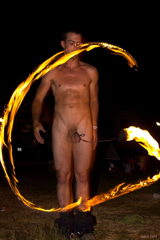 683x1024, 84 Kb / фаершоу