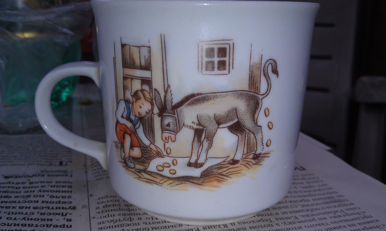 1280x765, 239 Kb / кружка, осел