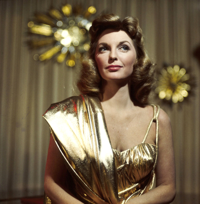 700x713, 398 Kb / Julie London, вечернее платье, занавес