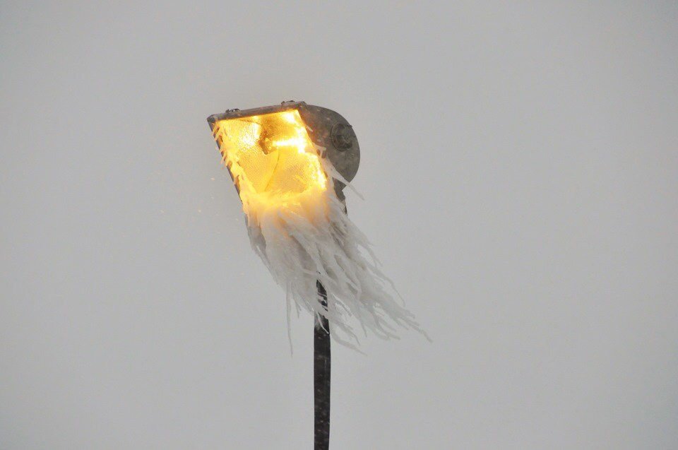 960x637, 35 Kb / фонарь, сосульки, борода, лед