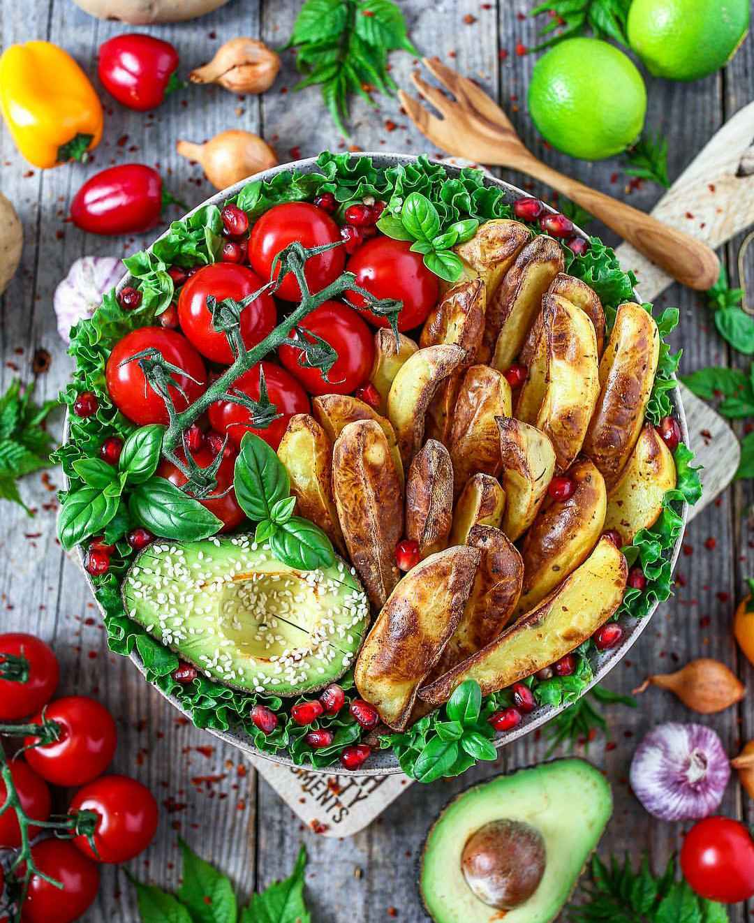 1080x1322, 616 Kb / перец, картошка, авокадо, черри, гранат