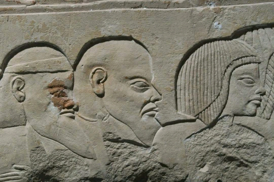 910x606, 423 Kb / египет, барельеф, ленин