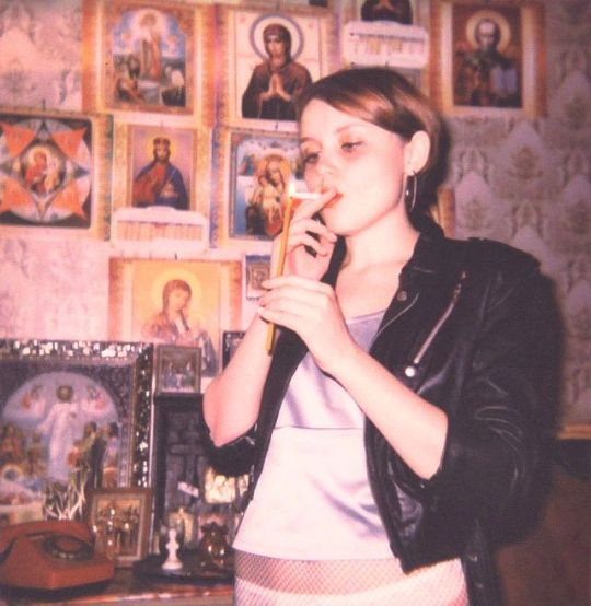 540x554, 47 Kb / иконы, свечка, сигарета