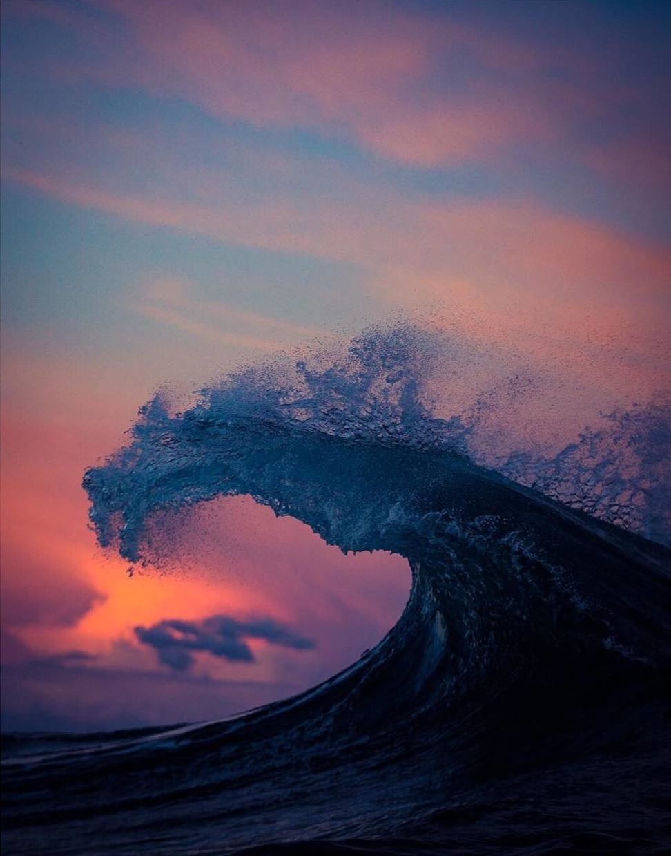 972x1239, 149 Kb / волна, брызги, закат