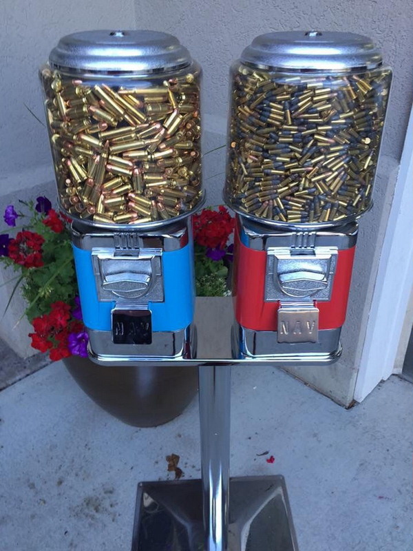 600x800, 148 Kb / автомат, крутилка, патроны