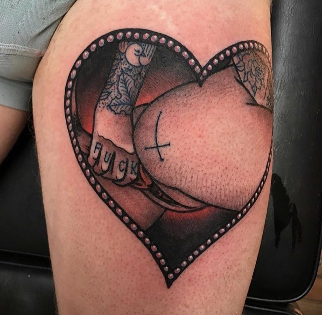 1242x1212, 145 Kb / тату, крест, секс, сердечко, fuck