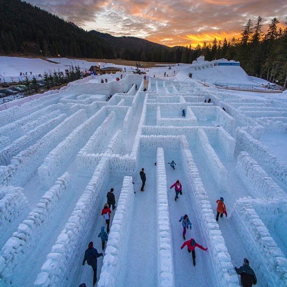 920x920, 162 Kb / Лабиринт, снег