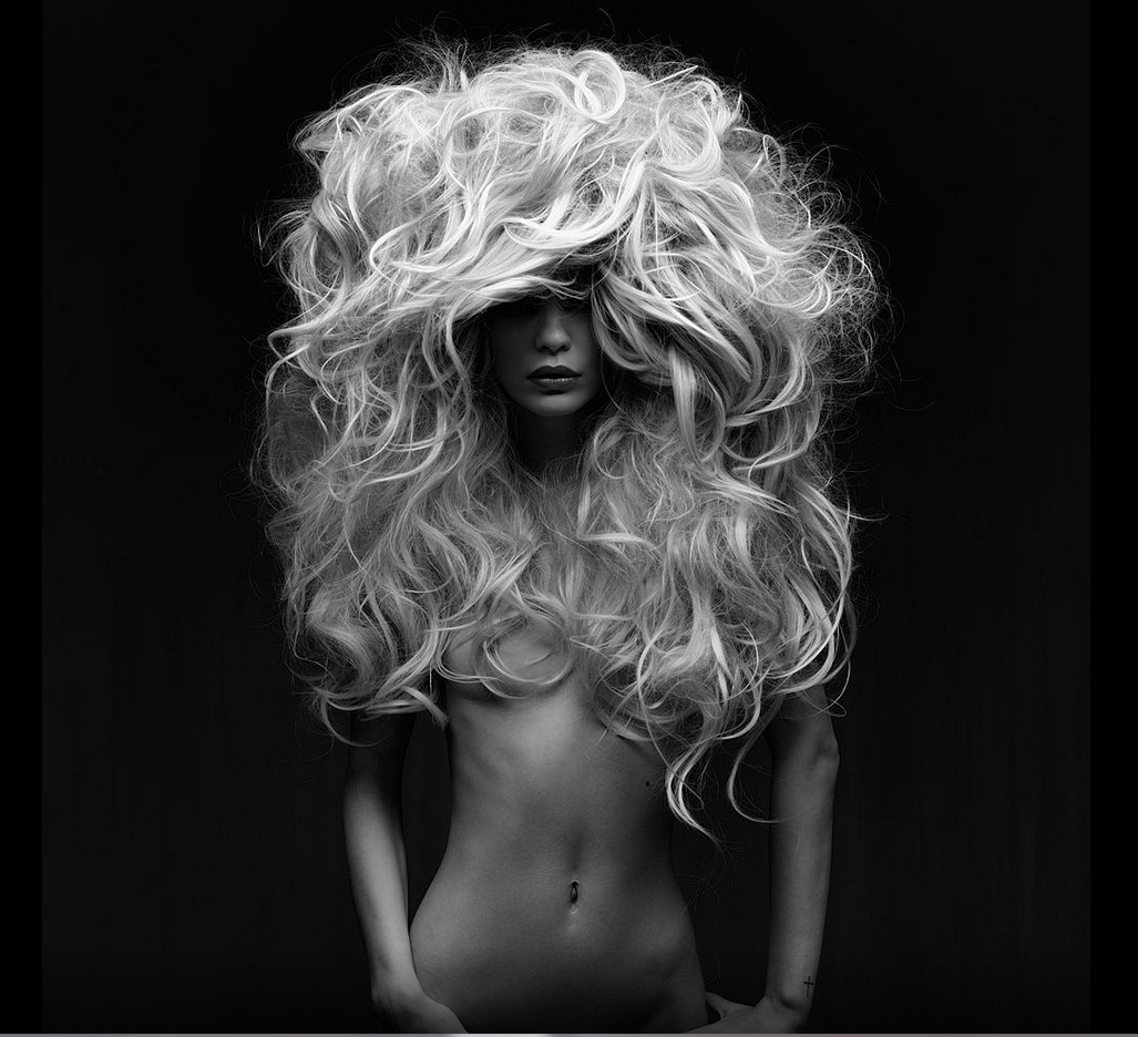 1027x936, 600 Kb / шевелюра, ч/б, голая