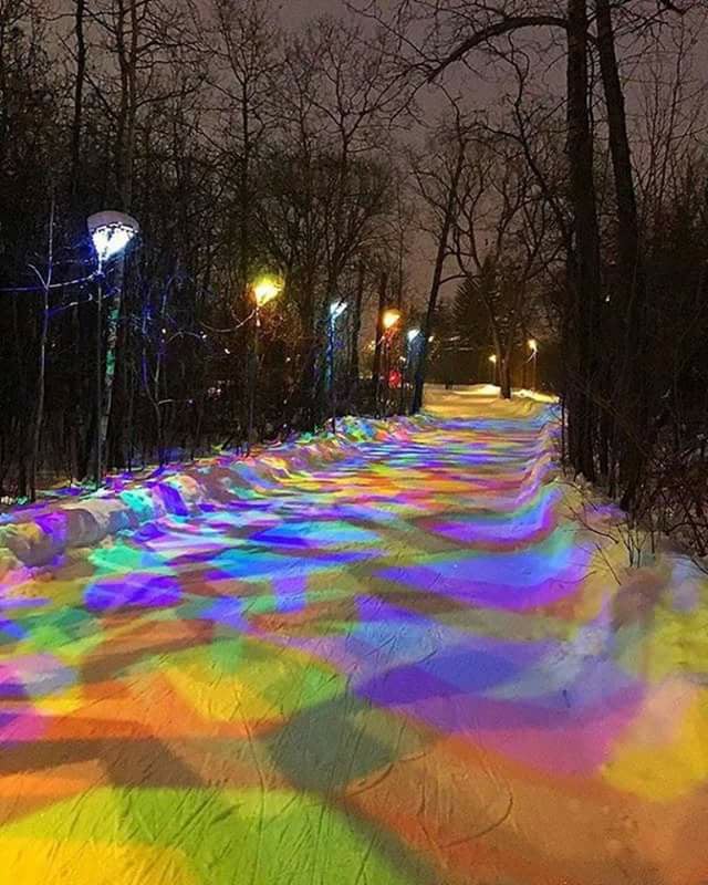 640x800, 86 Kb / Канада, освещение, прожекторы, фонари