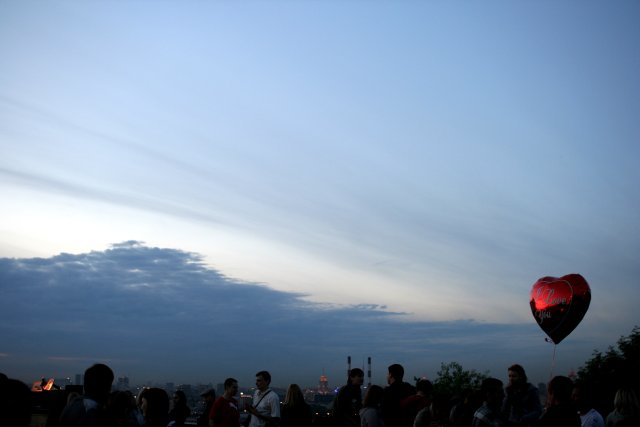 640x427, 32 Kb / небо, шарик, сердце