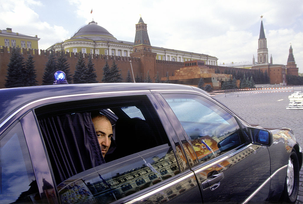 1024x688, 382 Kb / Березовский, Москва, Кремль, мерседес