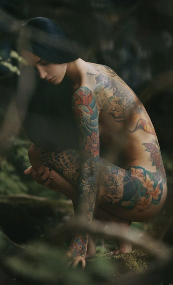 587x964, 525 Kb / девка, тату, леопард