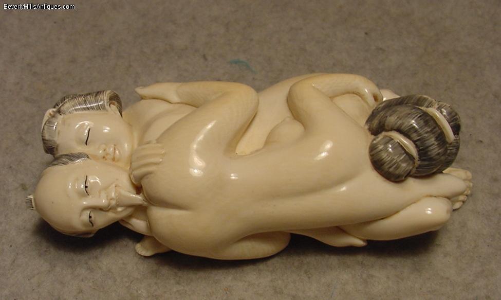 975x583, 52 Kb / статуэтка, япошки, куни, 69