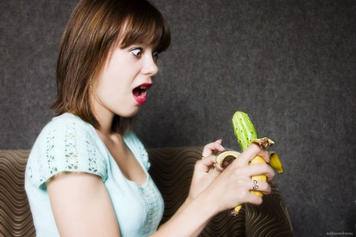 700x466, 43 Kb / облом, огурец, банан, кожура
